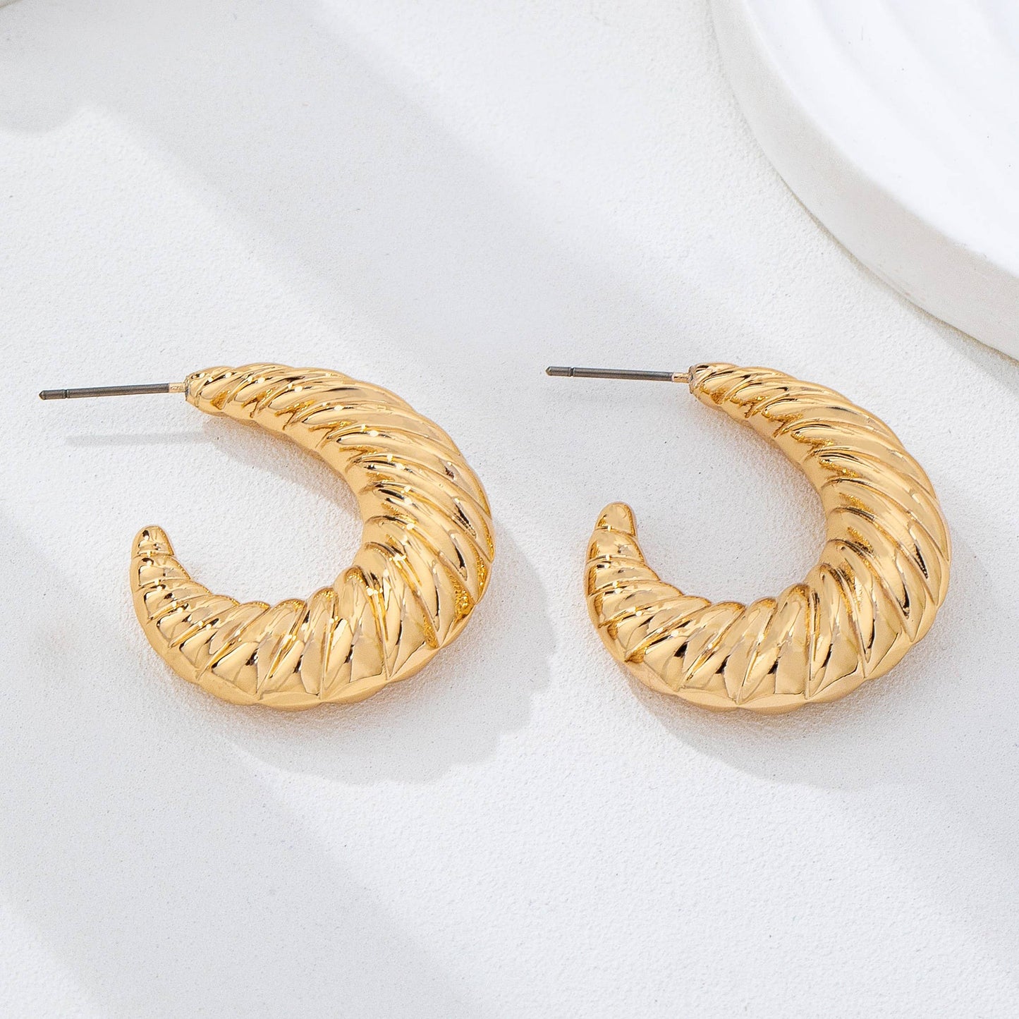 Gold Ribbed Hoop Earrings