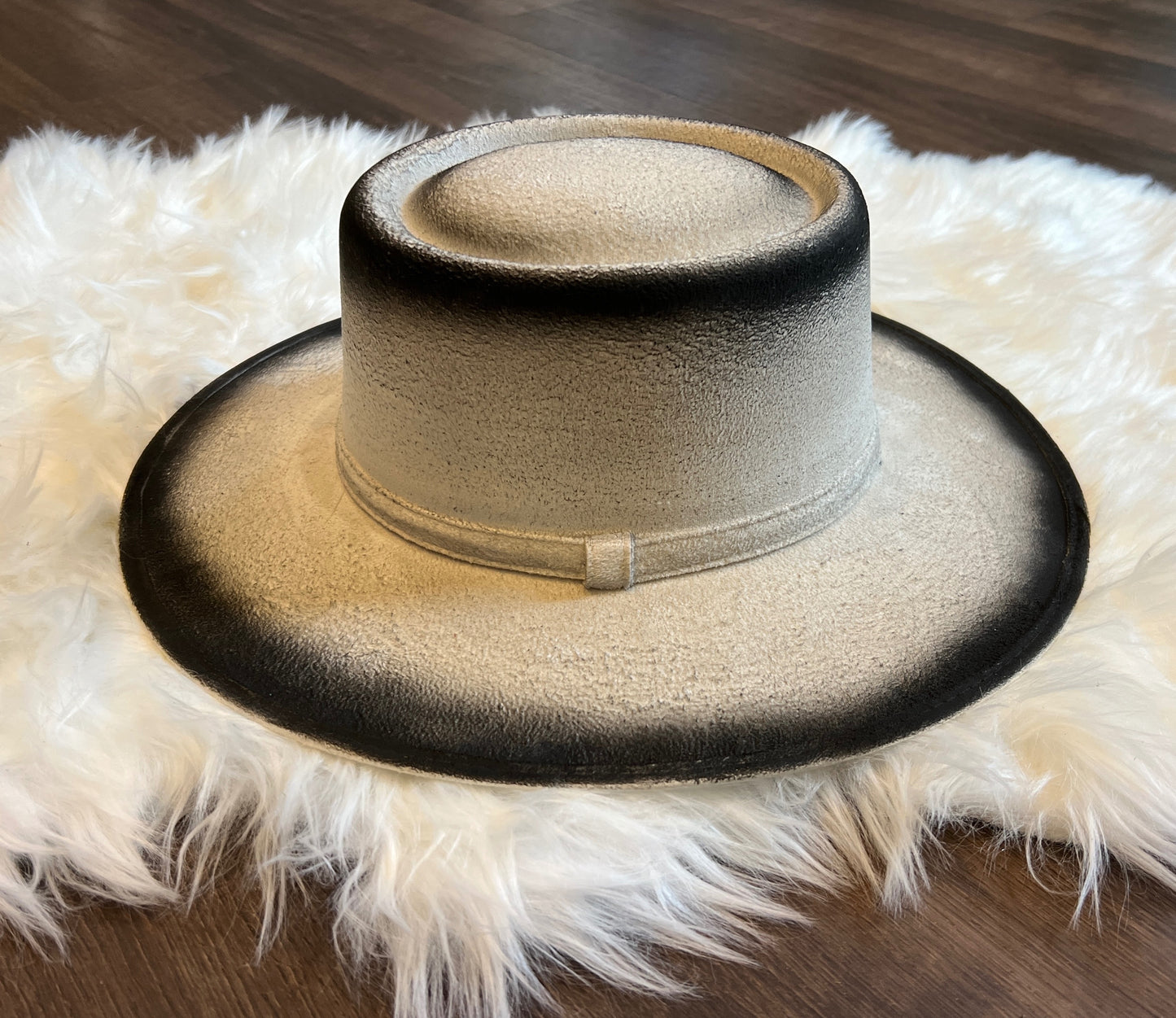 White Round Top Burnt Embellished Rancher Hat