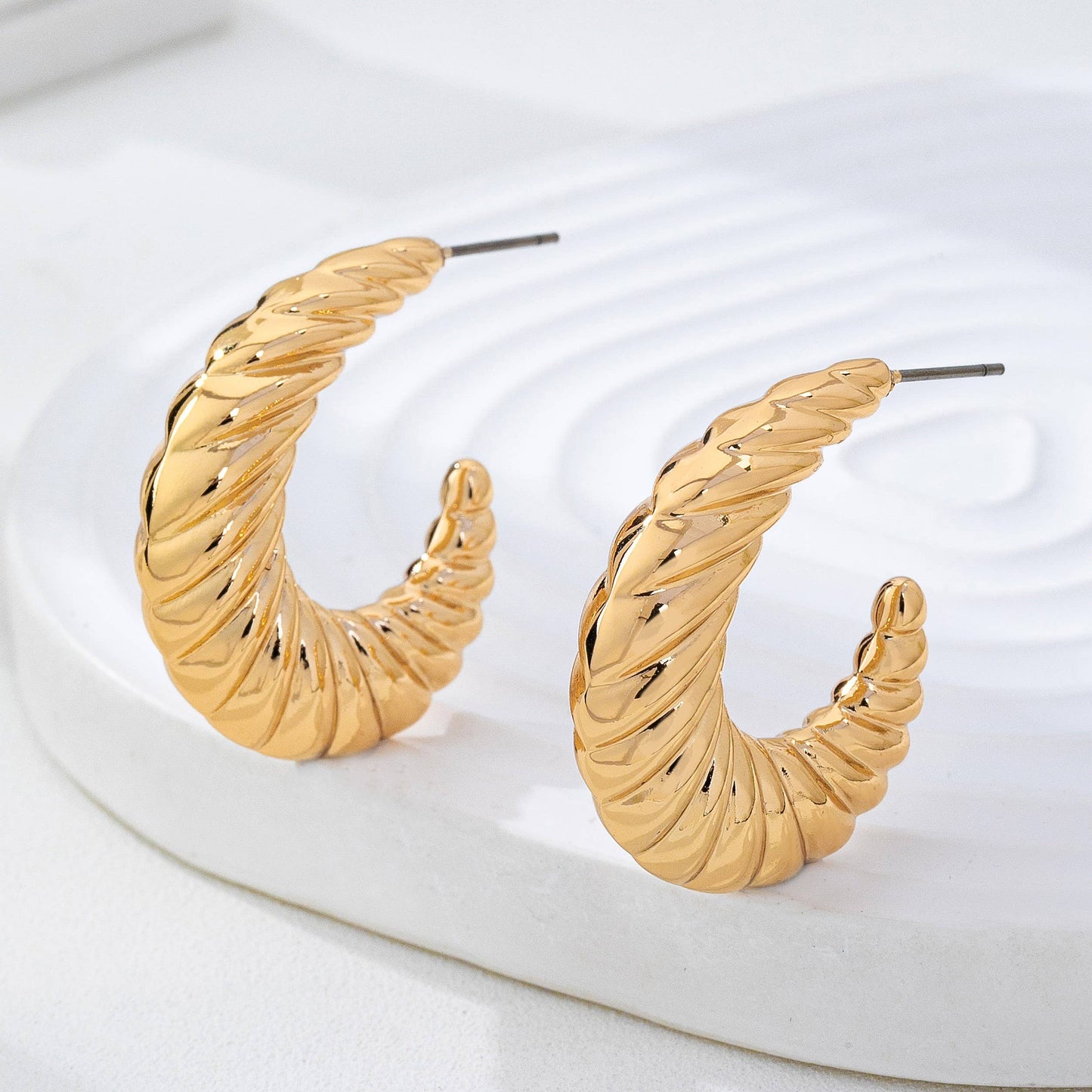 Gold Ribbed Hoop Earrings